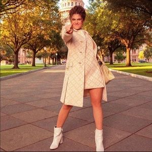 Two piece quilted 1950 dress Leeds is the brand . Fits a small 3 to 7 size .